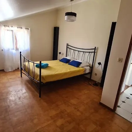 Casa Silva, Portugals Surfing Hotspot Atouguia Da Baleia